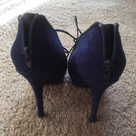 NWT - Shoemint Lorena Platform Cut-Out Heel - Picture 5 of 7